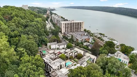 1200 Warburton Ave #5, Yonkers, NY 10701
