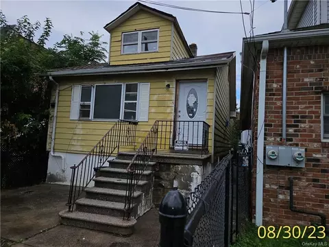 3215 Fairmount Ave, Bronx, NY 10465