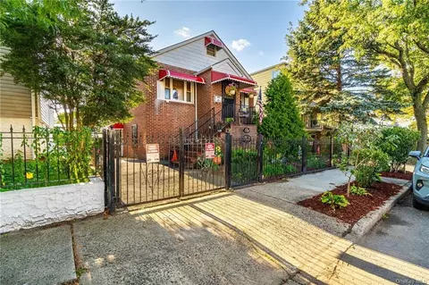 4067 Murdock Ave, Bronx, NY 10466