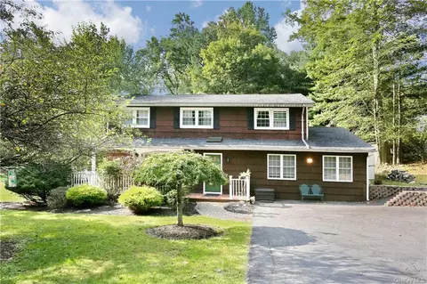 47 Regina Rd, Ramapo, NY 10952