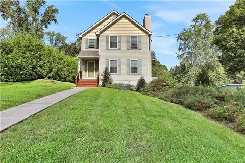 2 Stony Run Rd, Newburgh, NY 12550