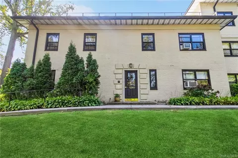 1261 California Rd #2A, Eastchester, NY 10709