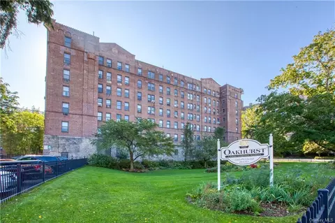 100 Pelham Rd #4G, New Rochelle, NY 10805