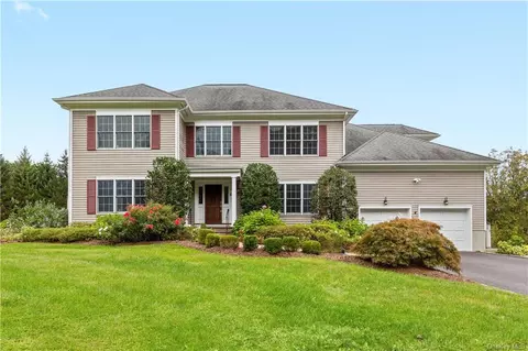 3 Frederick Ct, Harrison, NY 10528