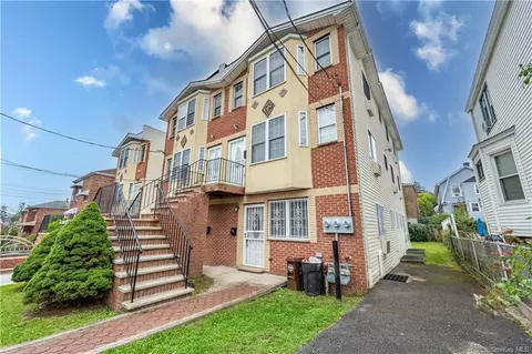 3939 Amundson Ave, New York, NY 10466