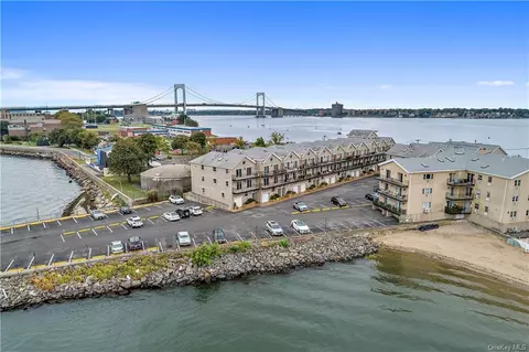 10 Pennyfield Ave #6-3, Bronx, NY 10465