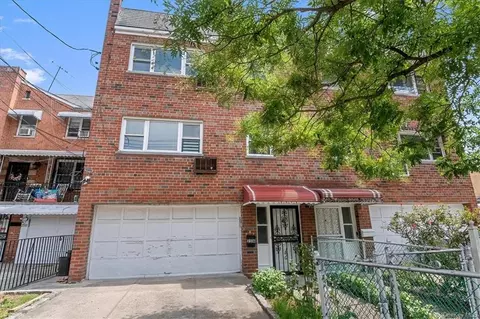 2516 Bronxwood Ave, Bronx, NY 10469