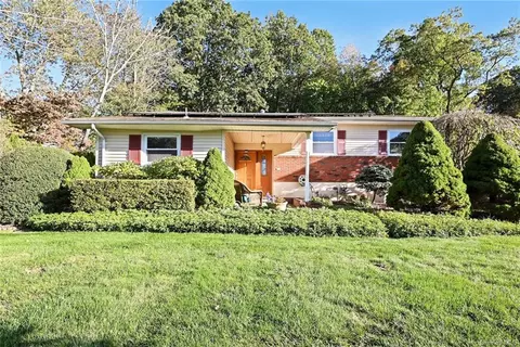 964 Chestnut Ridge Rd, Ramapo, NY 10977
