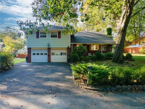 44 Washington St, Cornwall On Hudson, NY 12520