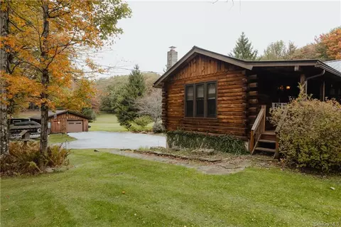 223 Myers Rd, Neversink, NY 12765