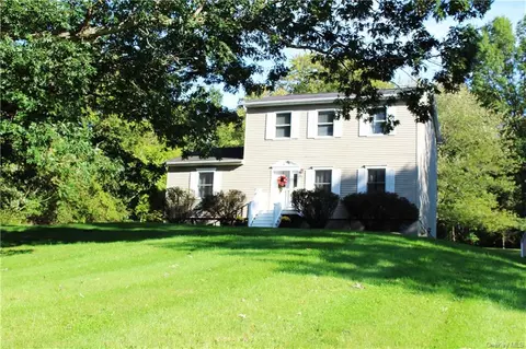 62 Mills Rd, Walden, NY 12586