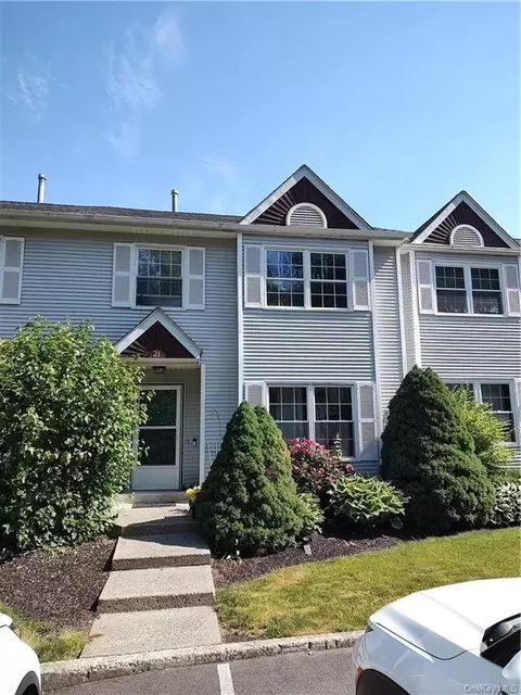 256 Quassaick Ave #21, New Windsor, NY 12553
