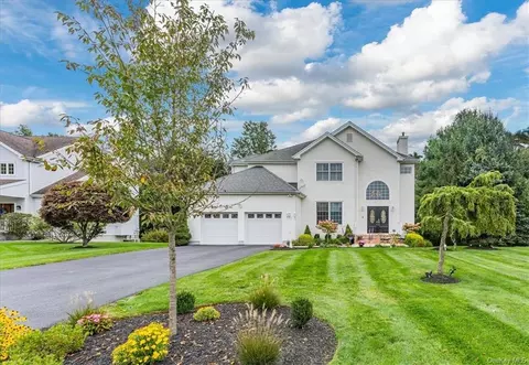 7 Bassett Ct, Baldwin Place, NY 10505