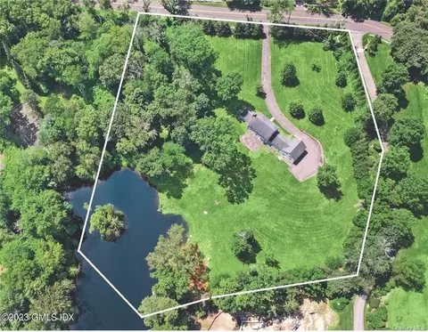 89 Clapboard Ridge Rd, Greenwich, CT 06830