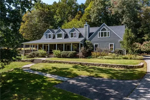 335 Jaclyn Ln, Yorktown, NY 10562