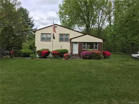 228 Convent Rd, Orangetown, NY 10913