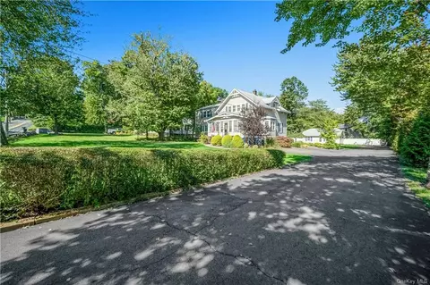 297 Orangeburg Rd, Orangetown, NY 10965