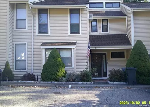 41 Woodland Trl, Carmel, NY 10512