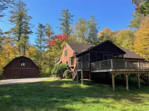 56 Schumacher Pond Rd, Highland, NY 12719