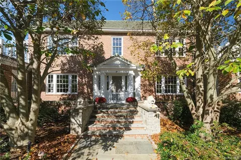 38 Woodbine Ave, Larchmont, NY 10538