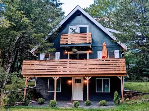 24 Aster Rd, Loch Sheldrake, NY 12759