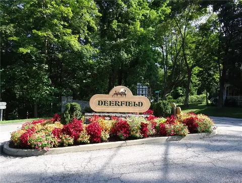 46 Deerfield Ln, Ossining, NY 10562
