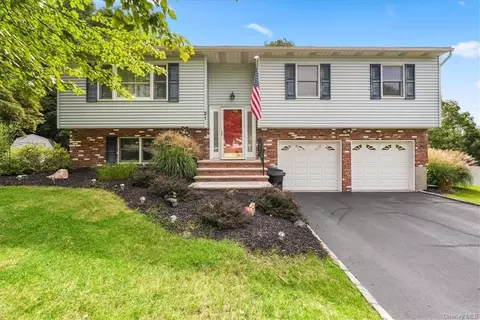 21 King St, Monroe, NY 10950