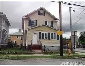 81 S Robinson Ave, Newburgh, NY 12550