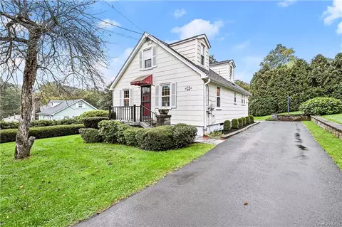 37 Briarcliff Rd, Kent, NY 10512