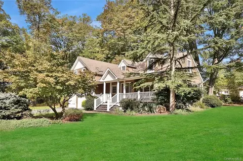 60 Cobble Pl, Orangetown, NY 10913