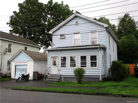 13 Thompson St, Port Jervis, NY 12771