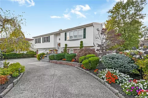 938 Hartsdale Rd, Greenburgh, NY 10607