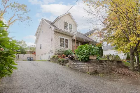 46 Lafayette St, Spring Valley, NY 10977