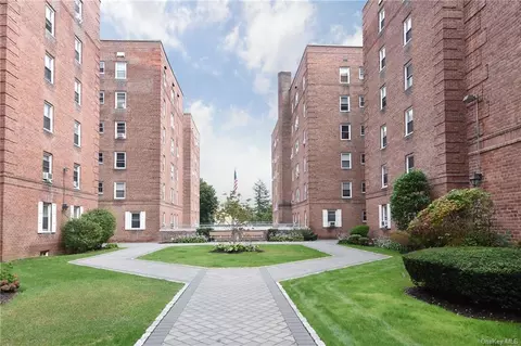70 Locust Ave # B106, New Rochelle, NY 10801