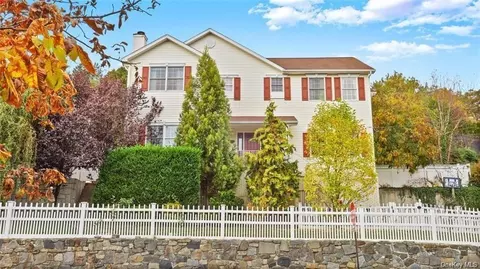 747 Scarsdale Rd, Yonkers, NY 10707
