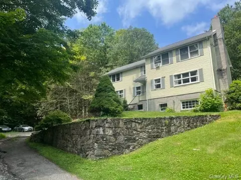 281 South Rd, Holmes, NY 12531