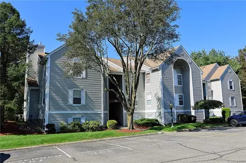 1171 Washington Grn #OT3, New Windsor, NY 12553