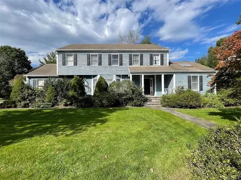 3 Gabriel Ct, White Plains, NY 10605