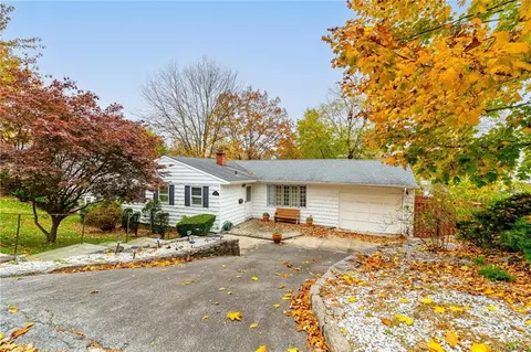 187 Rosedale Rd, Yonkers, NY 10710