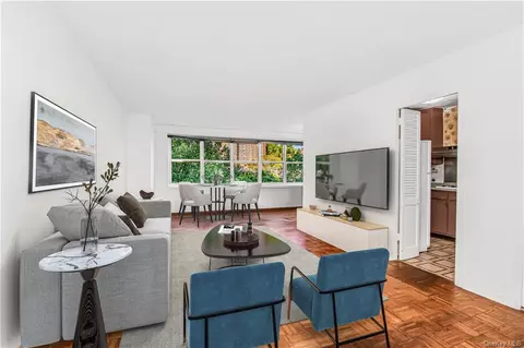 555 Kappock St #6H, Bronx, NY 10463
