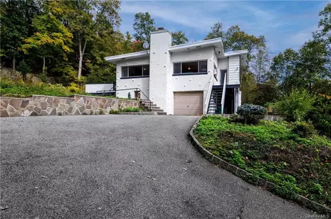 41 Jersey Ave, Greenwood Lake, NY 10925