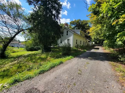 33 Bull Rd, Washingtonville, NY 10992