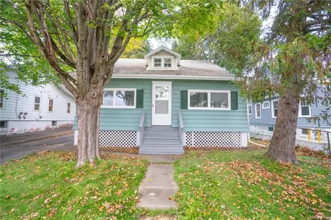 59 Violet Ave, Poughkeepsie, NY 12601