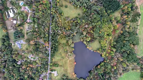 14-20 Demarest Rd, Warwick, NY 10990