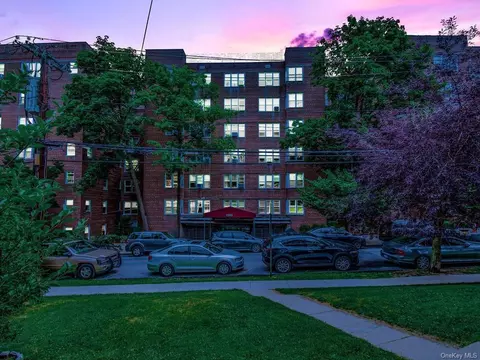 4380 Vireo Ave #4C, Bronx, NY 10470