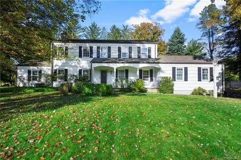 55 Cowdin Cir, New Castle, NY 10514