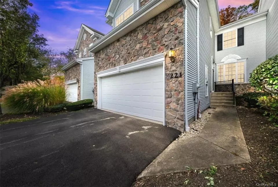 221 Woodlands Dr, Tuxedo, NY 10987 36 Photos Movoto