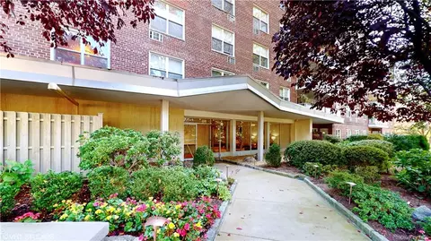 222 Martling Ave #5E, Greenburgh, NY 10591