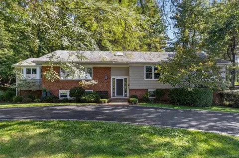 11 Douglas Cir, Rye, NY 10580