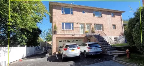 70 Coolidge Ave, Yonkers, NY 10701